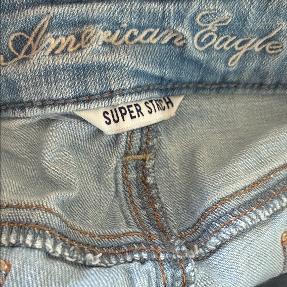 AMERICAN EAGLE OUTFITTERS Women's Light Blue wash Jeans embroidery detail size 6 - Picture 7 of 7